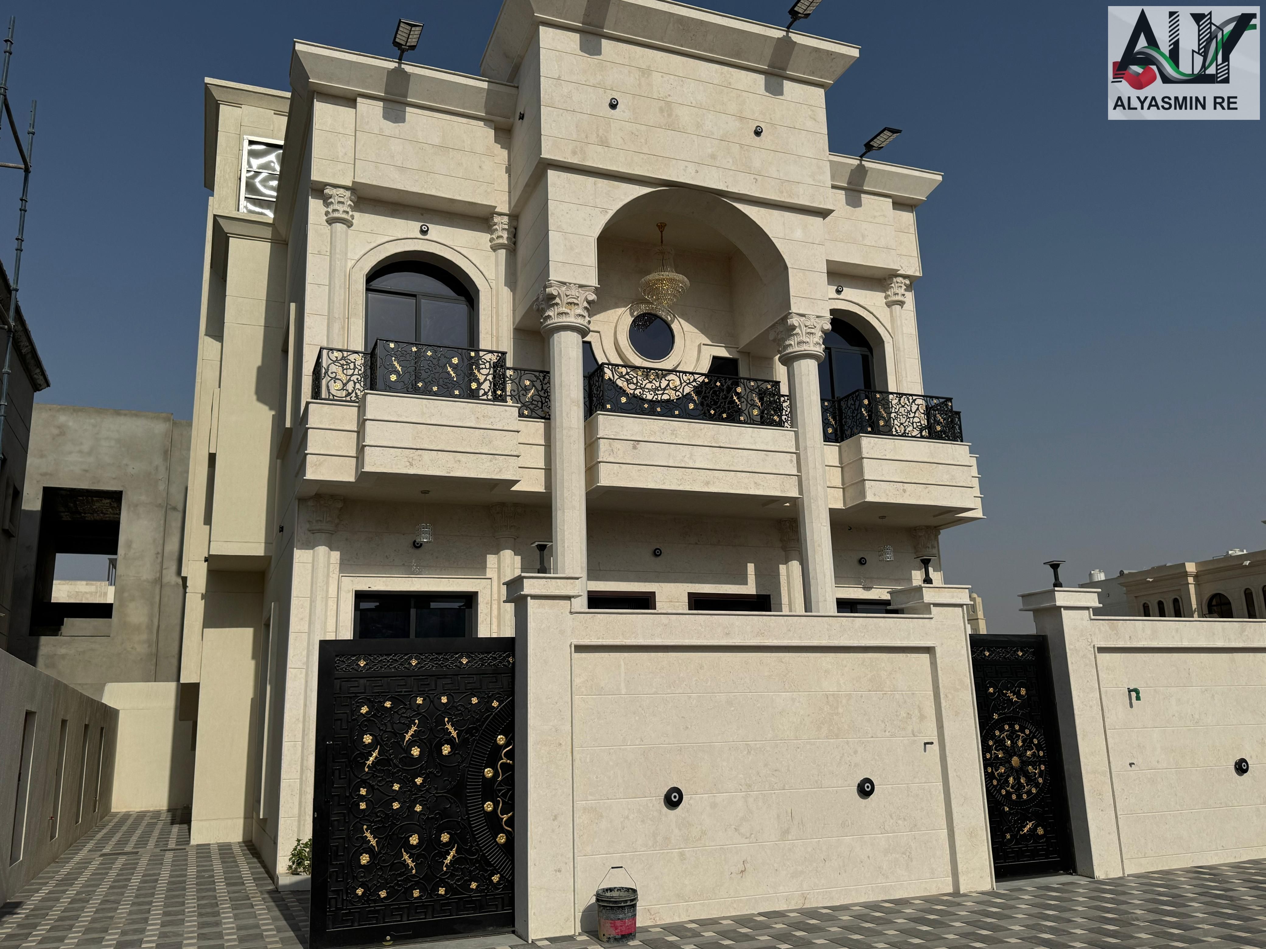 Luxury 5 bedroom villa + roof for sale - Al Zahia / Ajman Luxurious finishes - Prime location - Freehold A golden opportunity to own a villa with a mo
