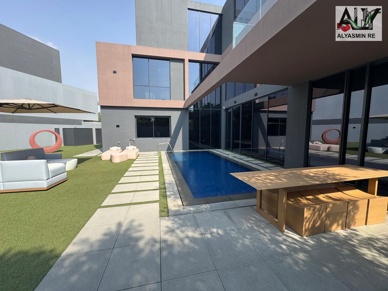 5% Down Payment / Smart Home / Great Design / Freehold