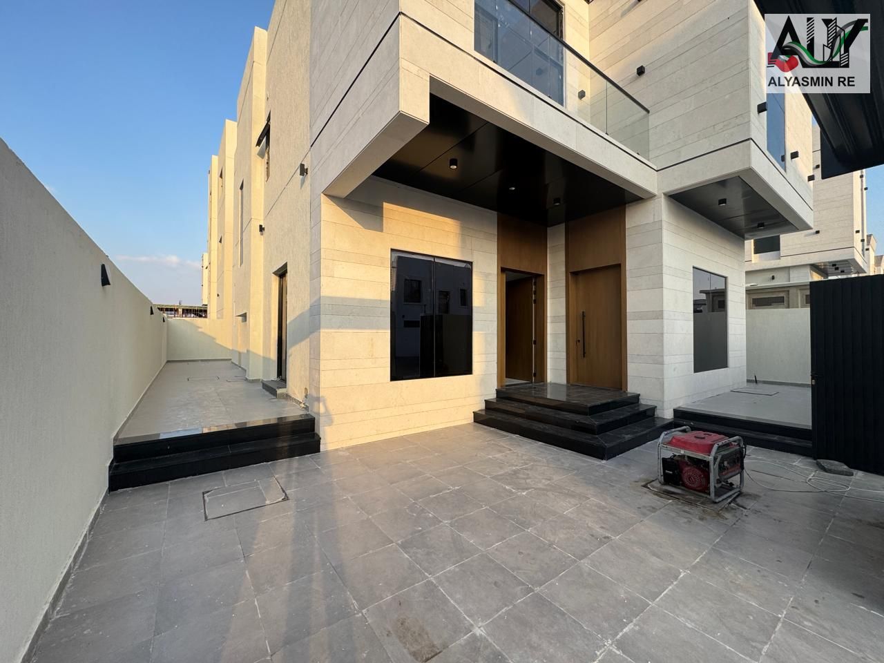Your dream villa, luxurious and including registration and ownership fees, located behind services next to Azhi Ali, just 3 minutes from Sheikh Mohamm