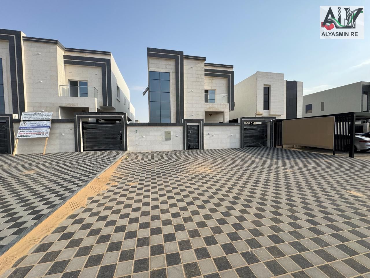 Take advantage of this special offer at a very attractive price on the main street with flexible payment options.