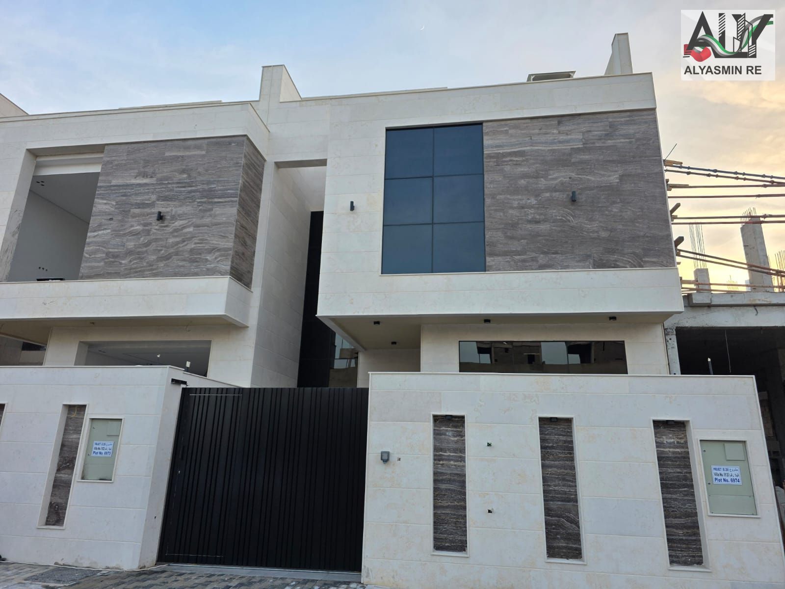 Villa for sale in Ajman, Al Helio 2 area. The villa consists of 5 master rooms, a sitting room, a hall, a maid’s room, freehold for all nationalities,