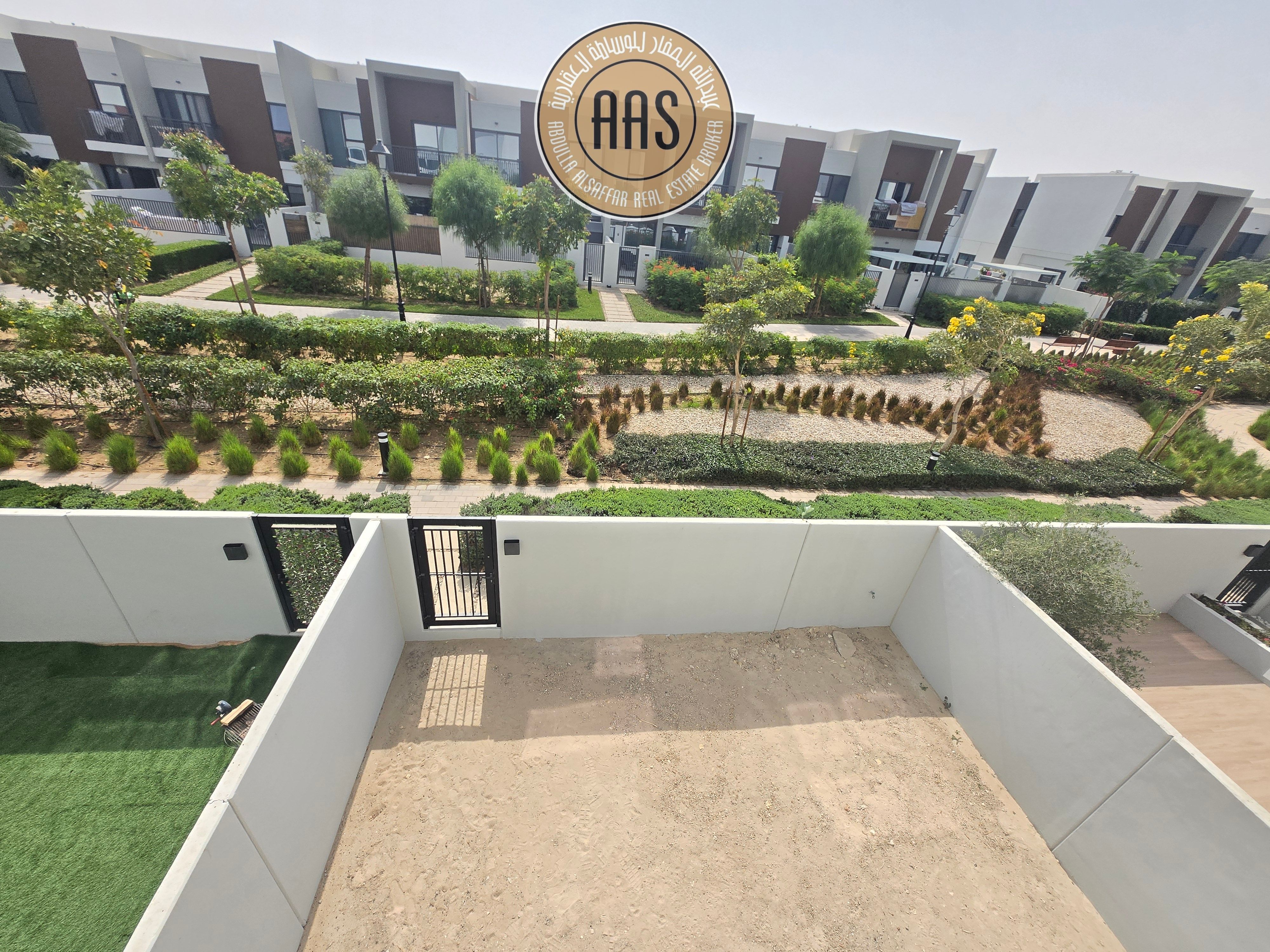 SINGLE ROW SPACIOUS 3BR+MAID VILLA FOR RENT JUST 160K