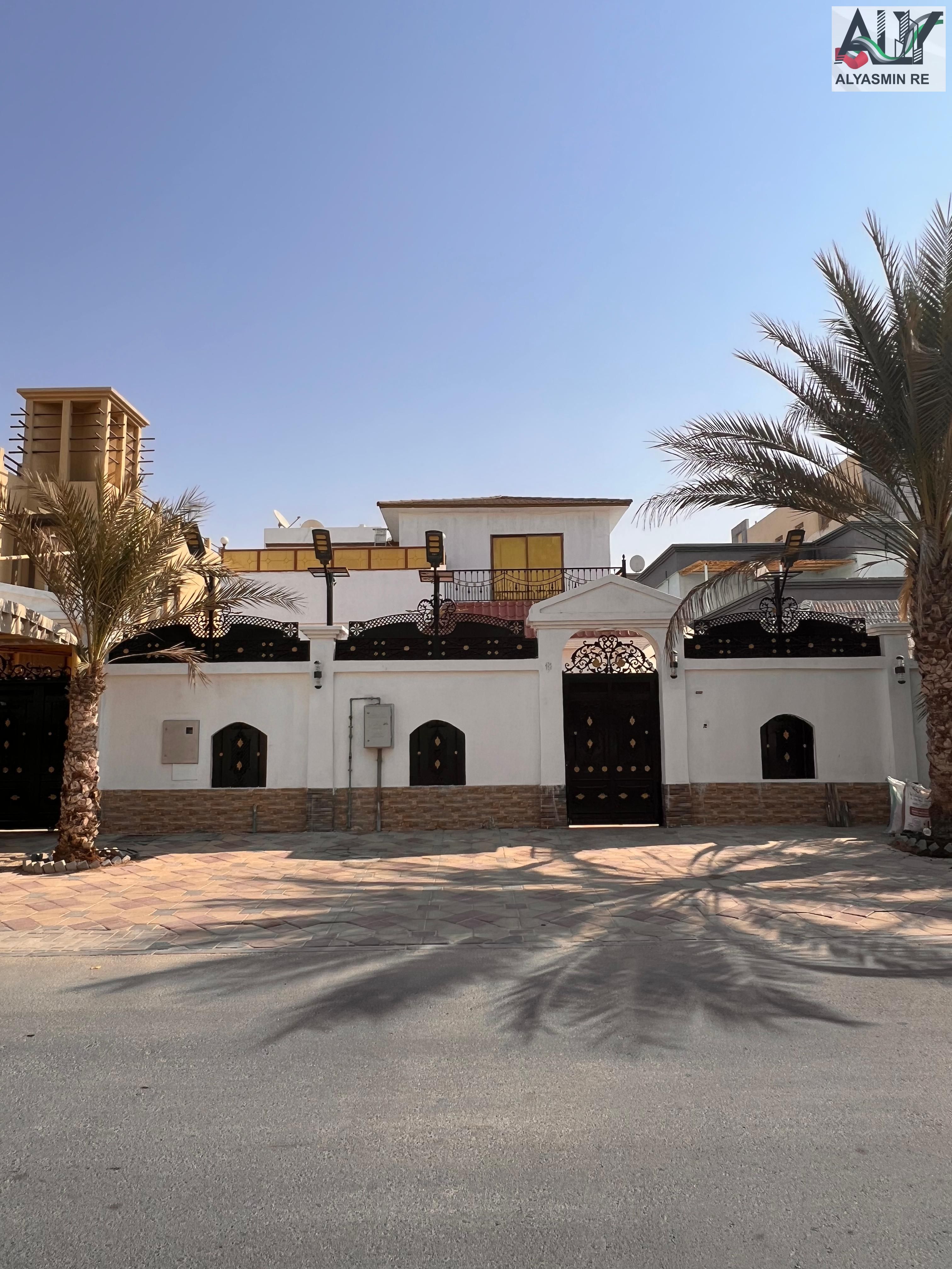 Villa without service fees, a luxurious villa with a very elegant design