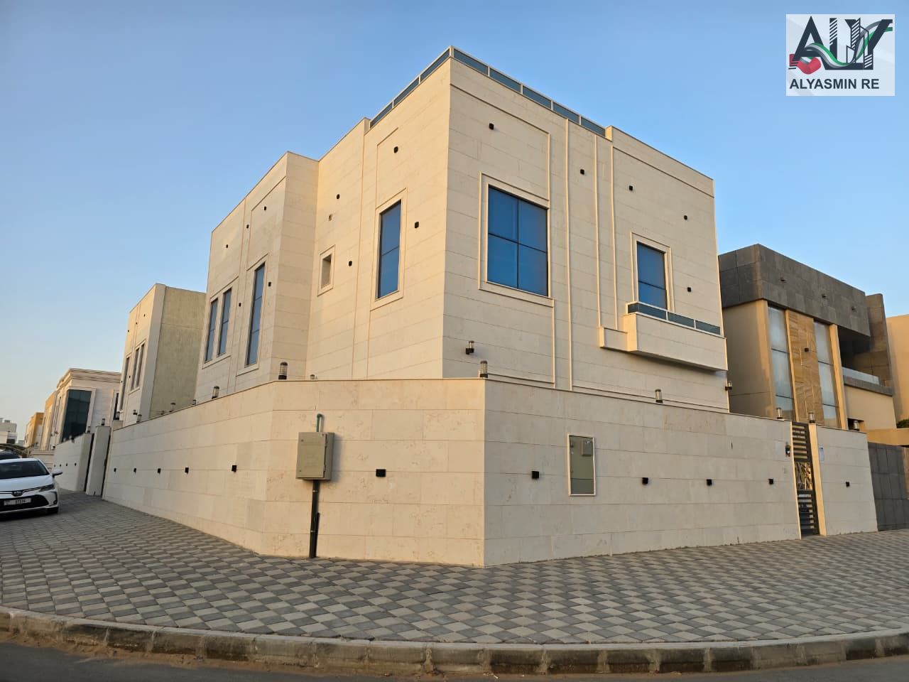 Villa without service fees, a luxurious villa with a very elegant design