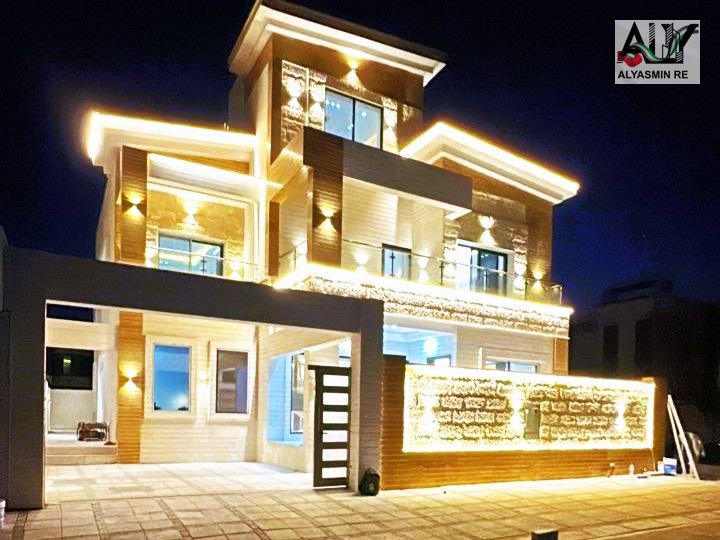 For sale, a villa with an area of 3900 square feet, a corner villa on the corner of two streets, close to Al Yasmine Garden and opposite Rahmaniya
