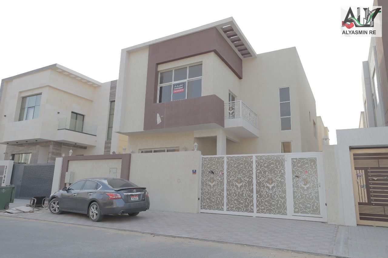 Villa without service fees, a luxurious villa with a very elegant design