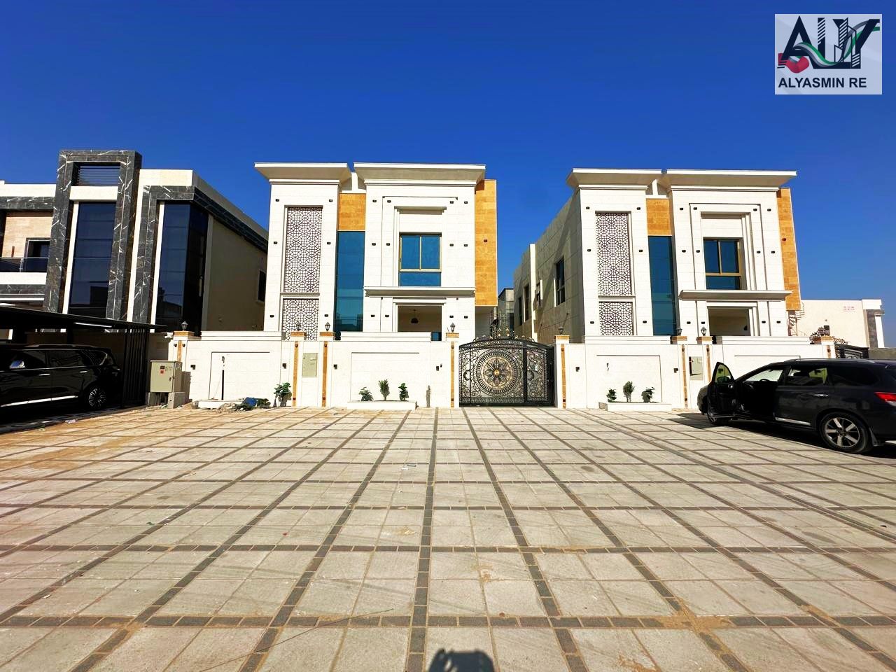 Own a villa on Sheikh Mohammed Bin Zayed Road, 5 master bedrooms, central air conditioning, 25 square meters of outdoor space.