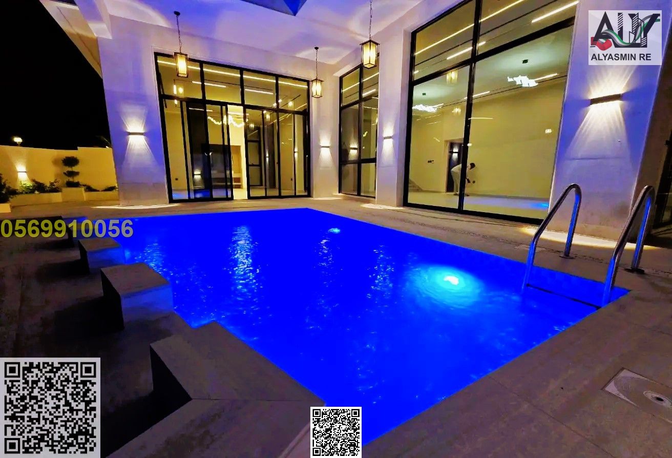 For sale, a corner villa opposite the park, including electricity and central air conditioning