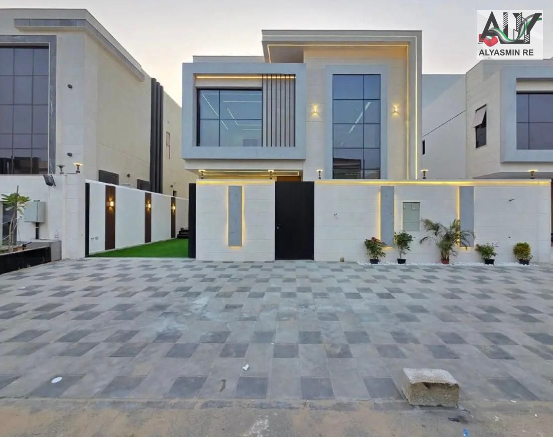 The villa of a lifetime with fantastic specifications, 5 master bedrooms with a private pool, freehold for all nationalities - including registration
