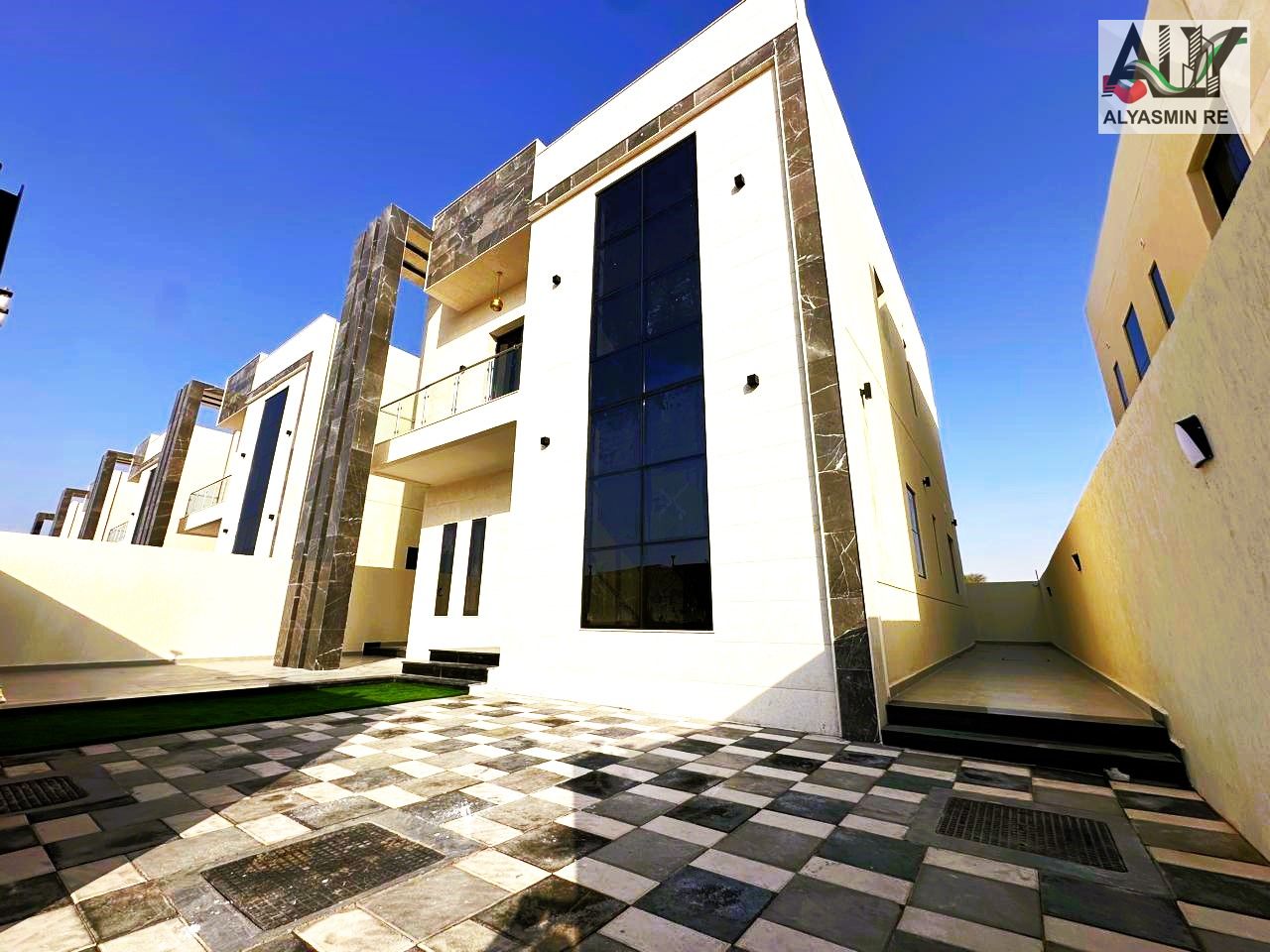 Own a villa at a special price including registration fees