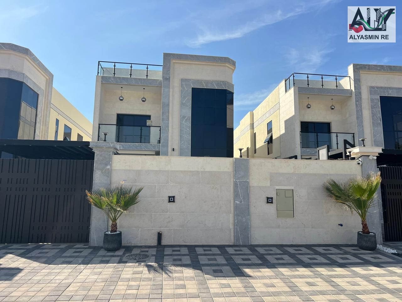5-bedroom villa with a private pool and distinctive features, close to the Saudi German Hospital and all services