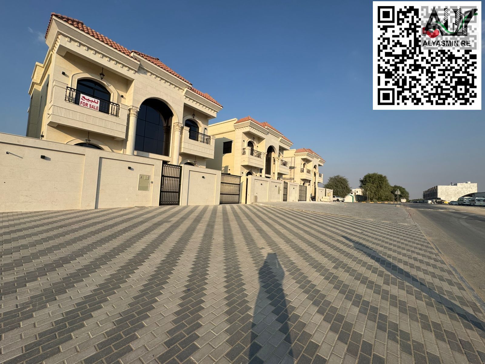 Luxury Villa for Sale | Freehold with Private Pool & Bank Financing. Modern design, spacious, perfect for living or investment.