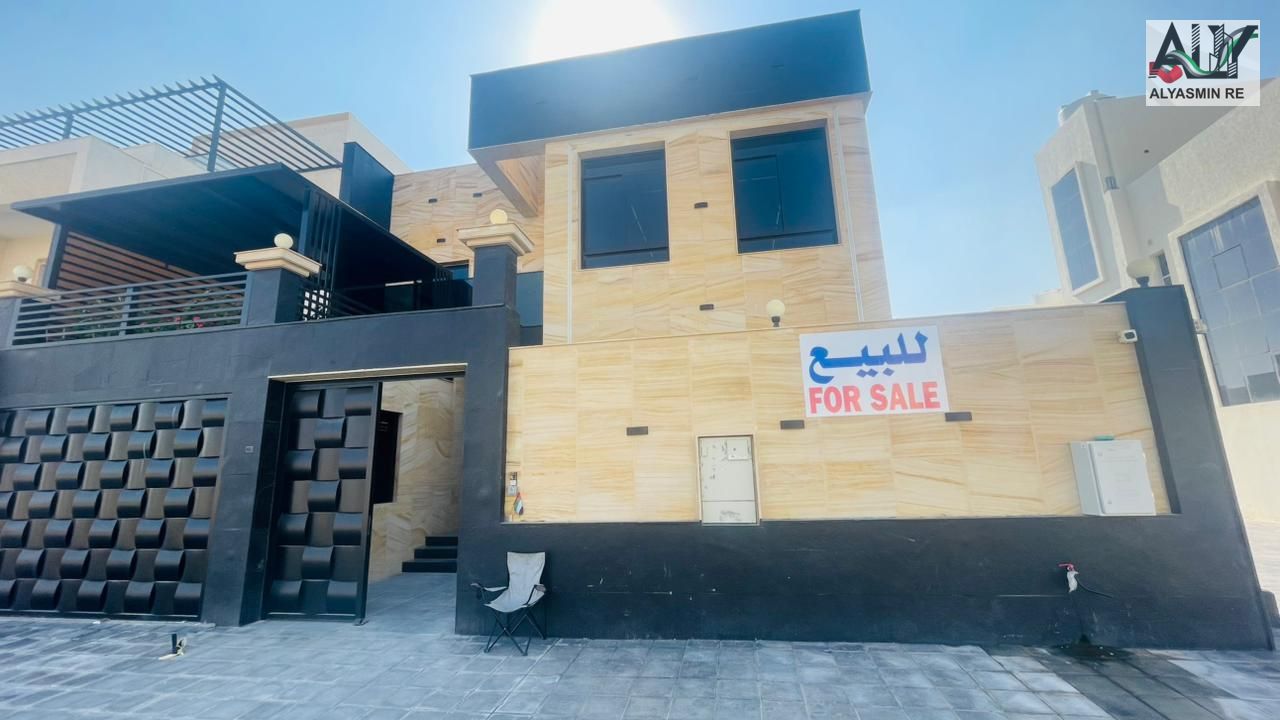 Distinctive villa for sale in Ajman - Al Zahia area | 5 rooms + roof + balcony