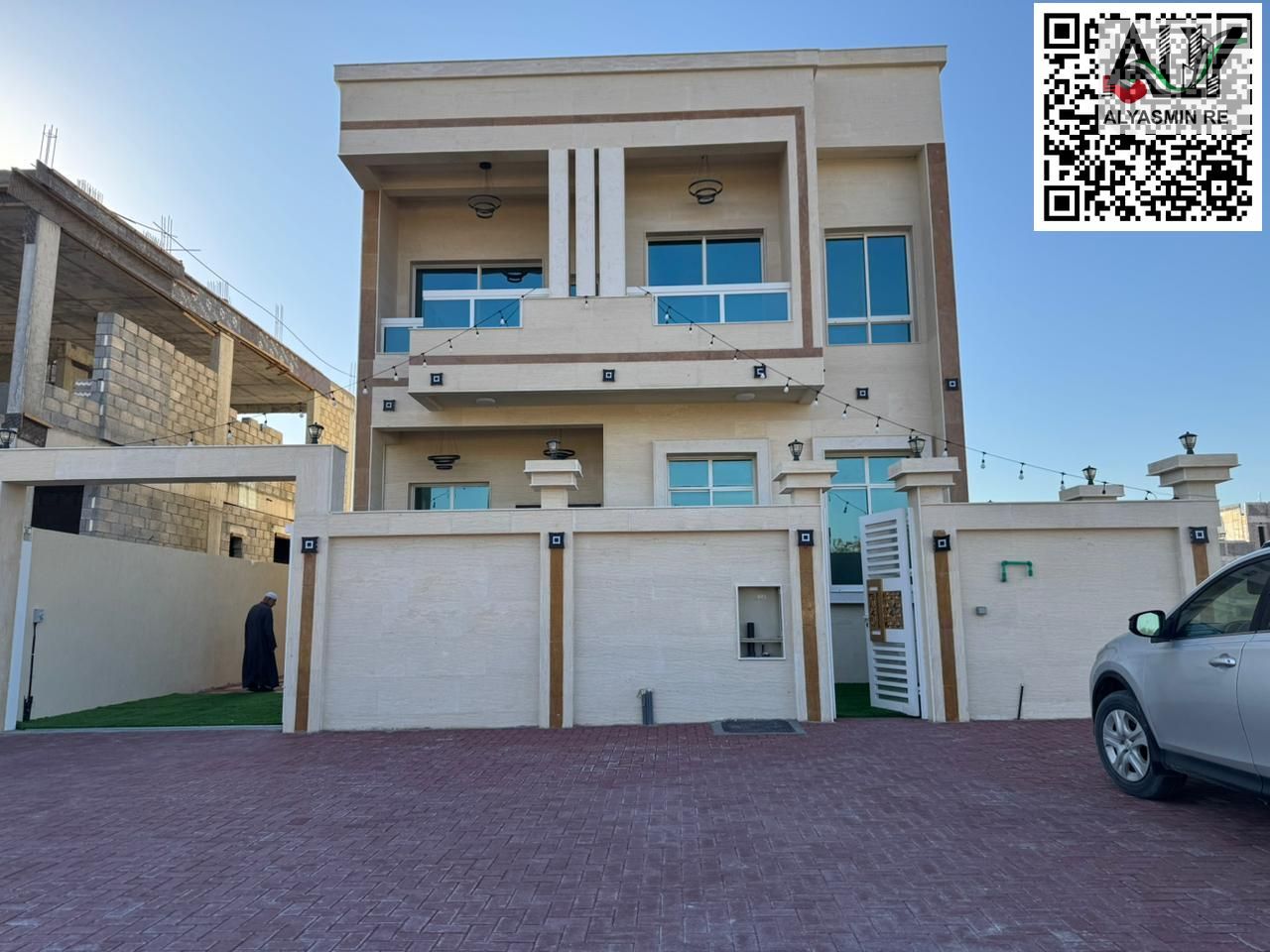 Luxury Villa for Sale | Freehold with Private Pool & Bank Financing. Modern design, spacious, perfect for living or investment