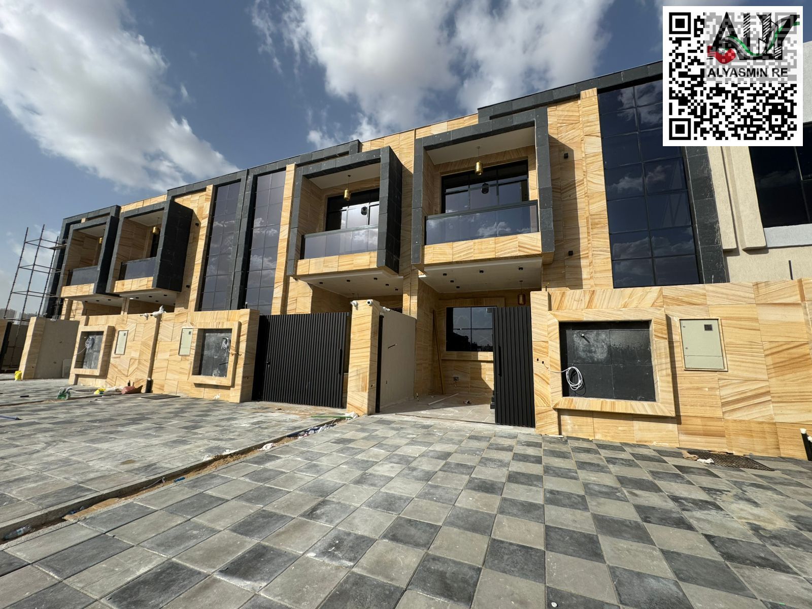 Luxury Townhouse for Sale | Freehold for All Nationalities with Flexible Bank Financing up to 25 Years, Modern Design & Spacious Family Living