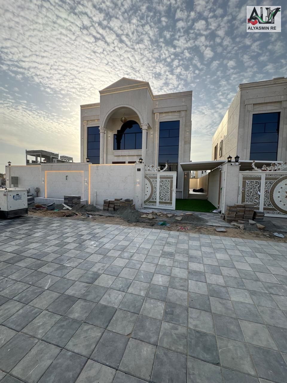 Classic villa, ultra deluxe finishing, fees included