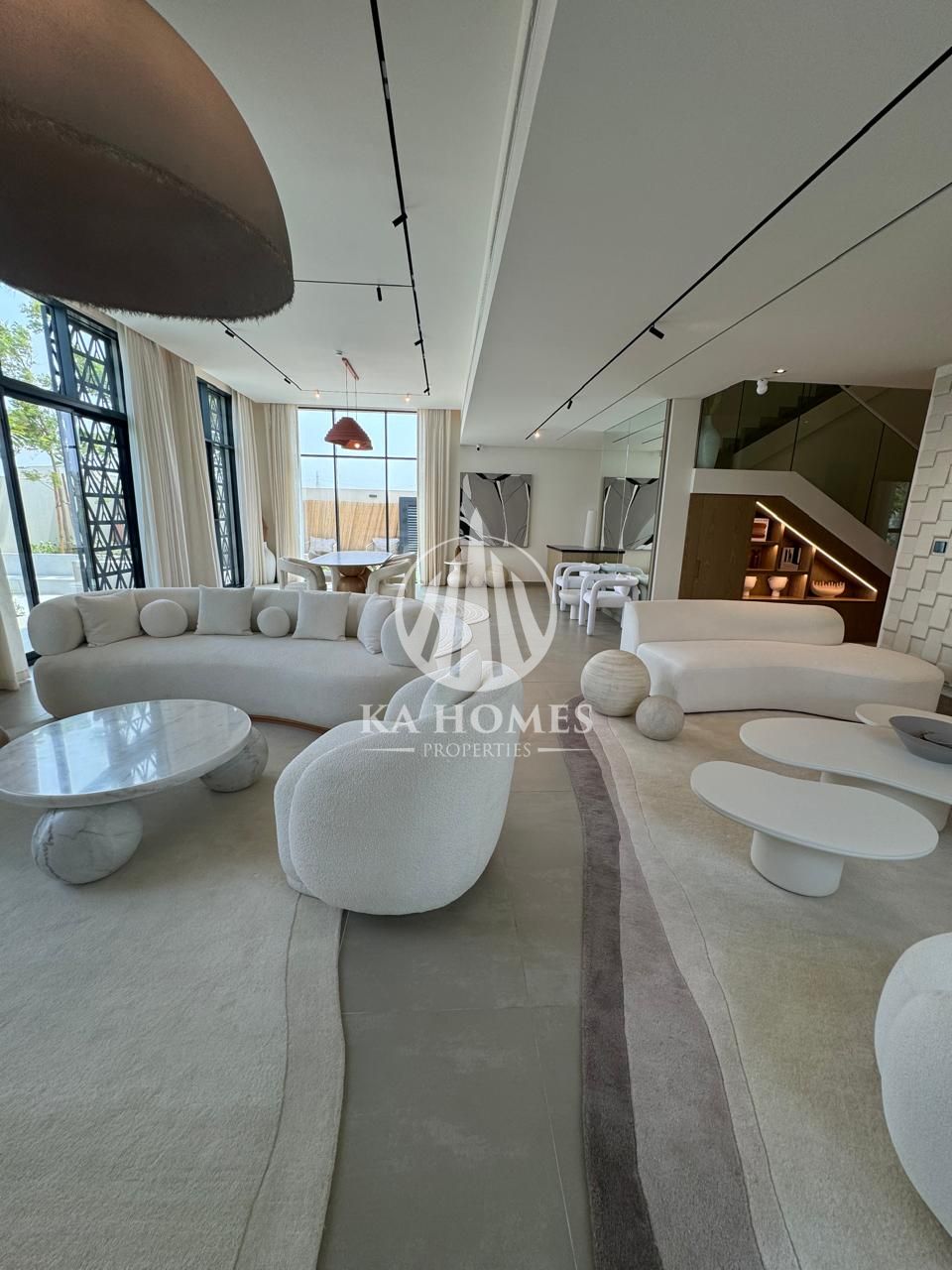 Fully Featured Luxury Villa – Private Pool, Elevator, Fully Equipped Kitchen in Strategic Al Barashi Location