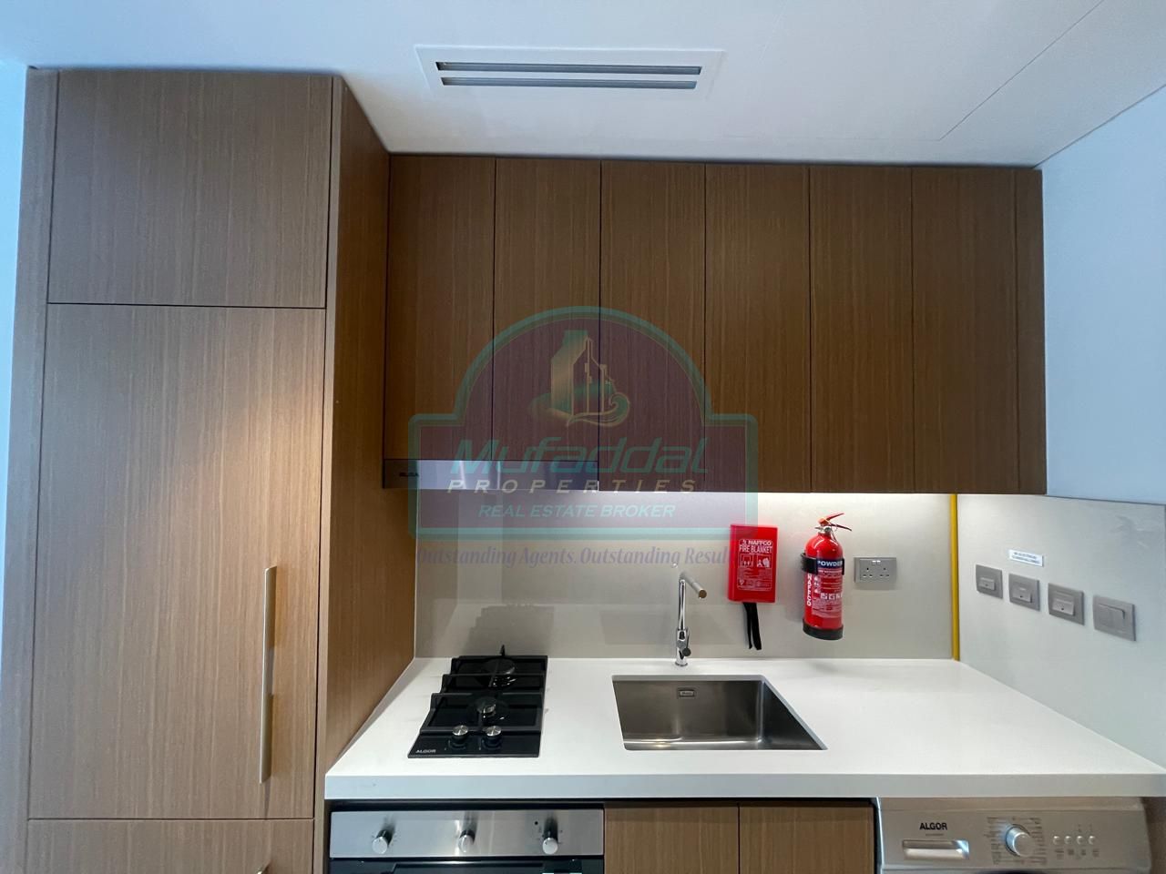 STUDIO FOR RENT |With Balcony |PRIME LOCATION|FAMILY BUILDING