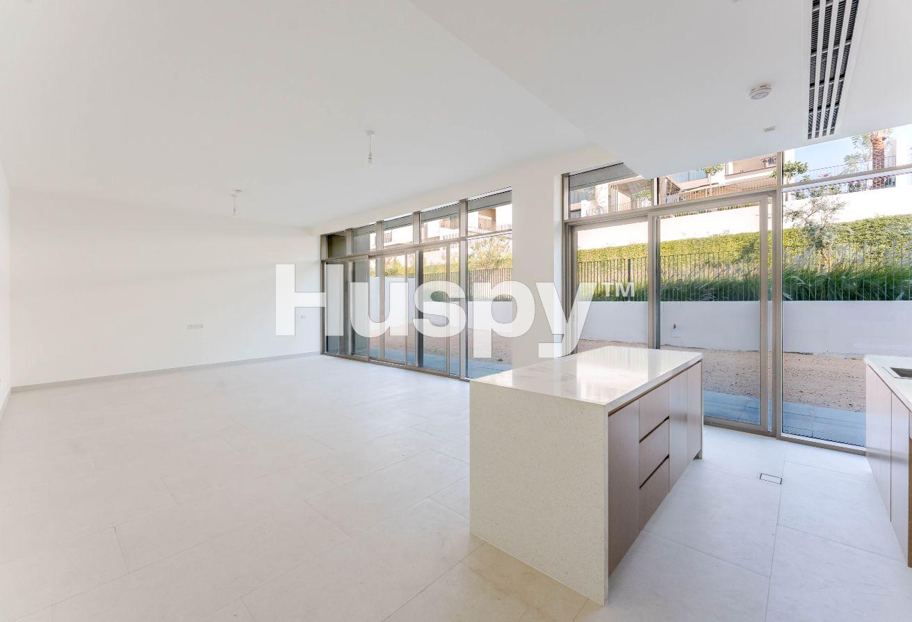 Multiple Options | Corner Unit | Large Plot