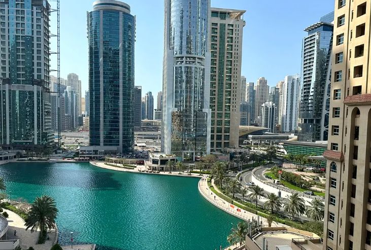 Lake View | Unfurnished | High Floor