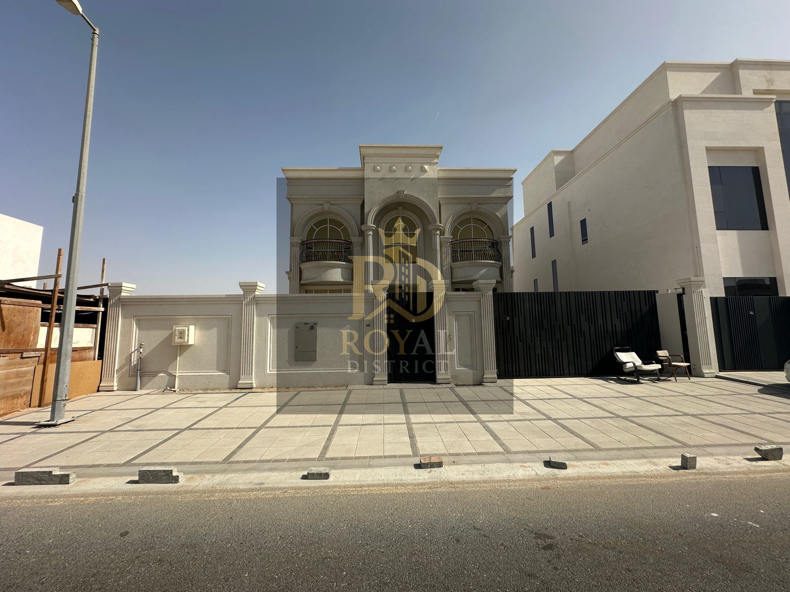 CLASSIC | LUXURY | STANDALONE VILLA IN HOSHI | READY TO MOVE | 4 SPACIOUS BEDROOM | PRIME LOCATION