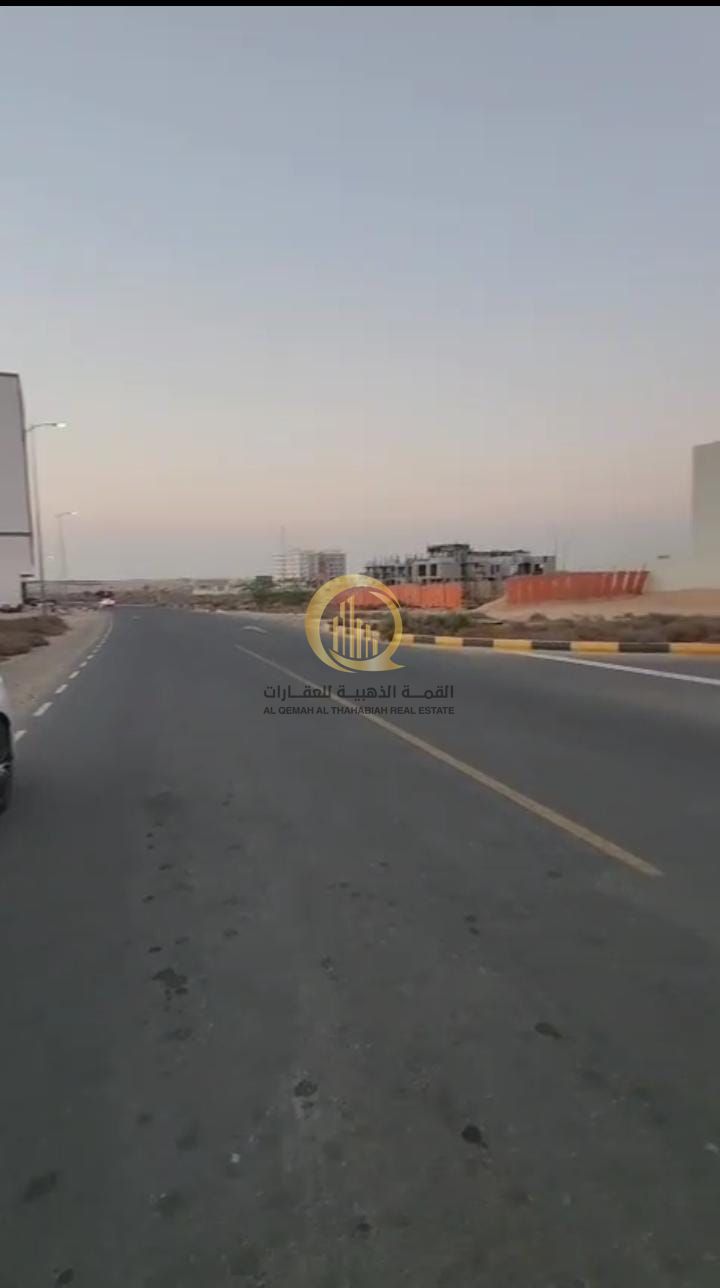 For sale: land in the Emirate of Sharjah, Tilal area. Freehold ownership for all nationalities. Land area: 662.20 square meters / 7128.18 square feet
