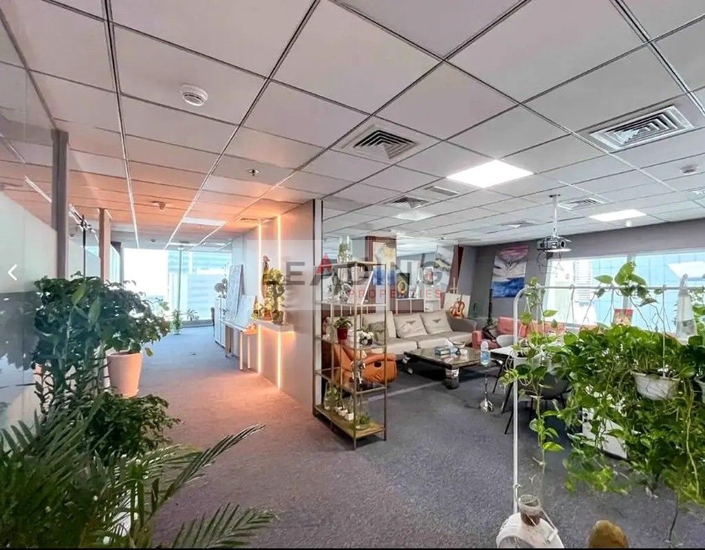 Fitted Unit | High Floor | Prime Location |