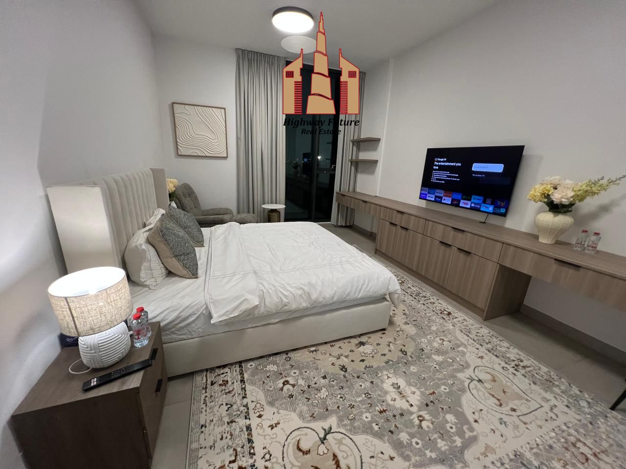 Spacious Studio||Fully Furnished||12 Cheques