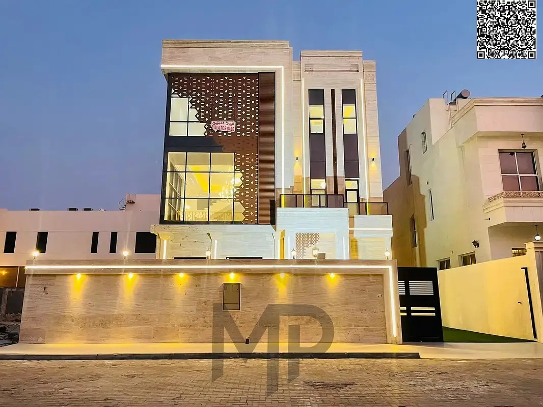 Discover a new level of luxury and sophistication in a distinctive villa that combines modern design, spaciousness, and high-end finishes, directly fr