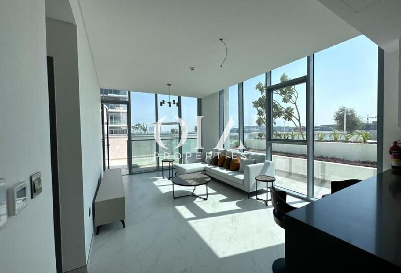 Luxury 1BR | Lagoon View | Fully Furnished