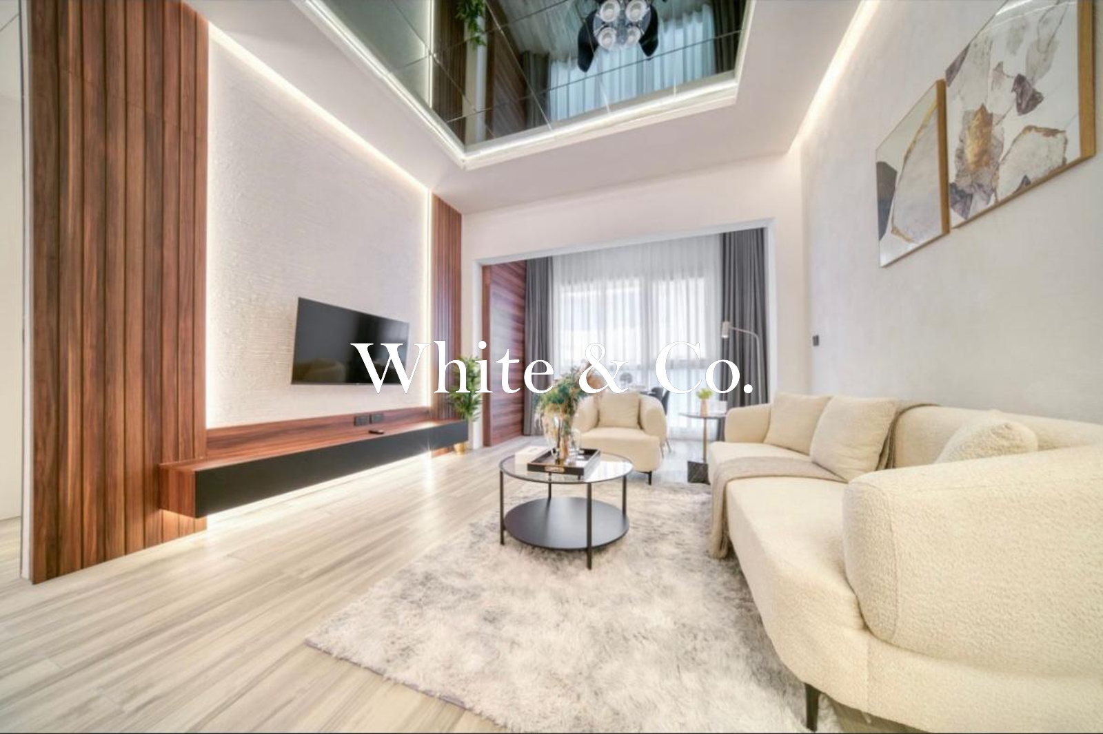 Modern | Fully Upgraded | Low Floor