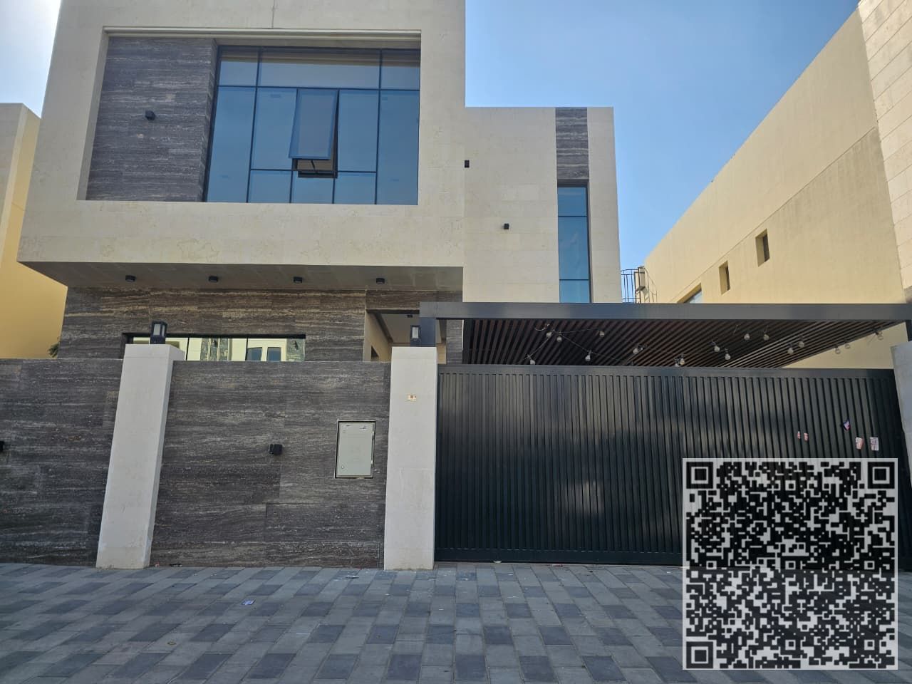 BEAUTIFUL 5 MASTER BEDROOM VILL A AVIALBLE FOR RENT IN YASMEEN AJMAN