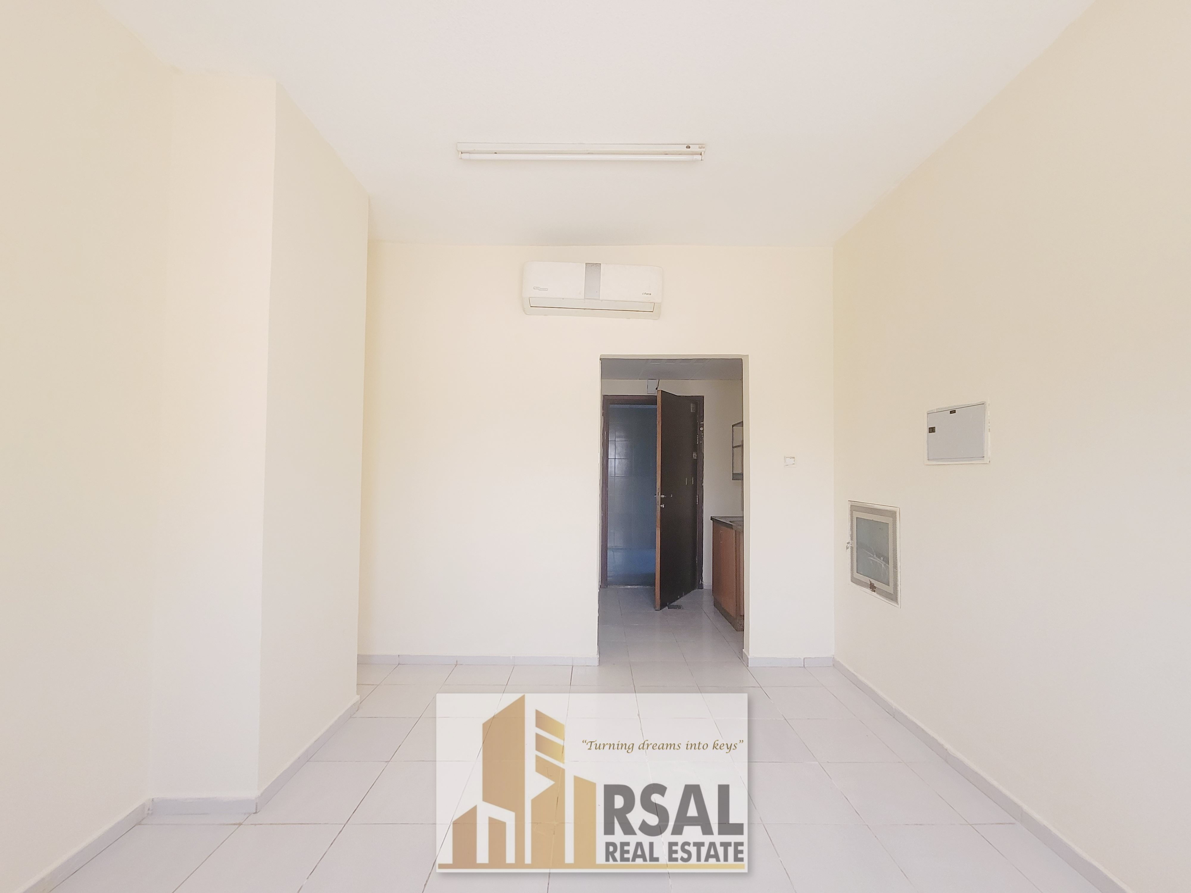 Studio Apartment Seprt kitchen// for family// Close to Ambassador school// Ready to move