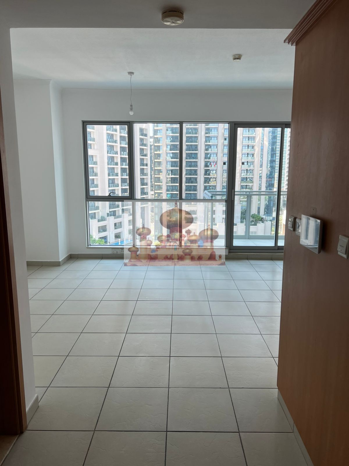 Lavish 1BHK ! Prime Location ! Down Town View