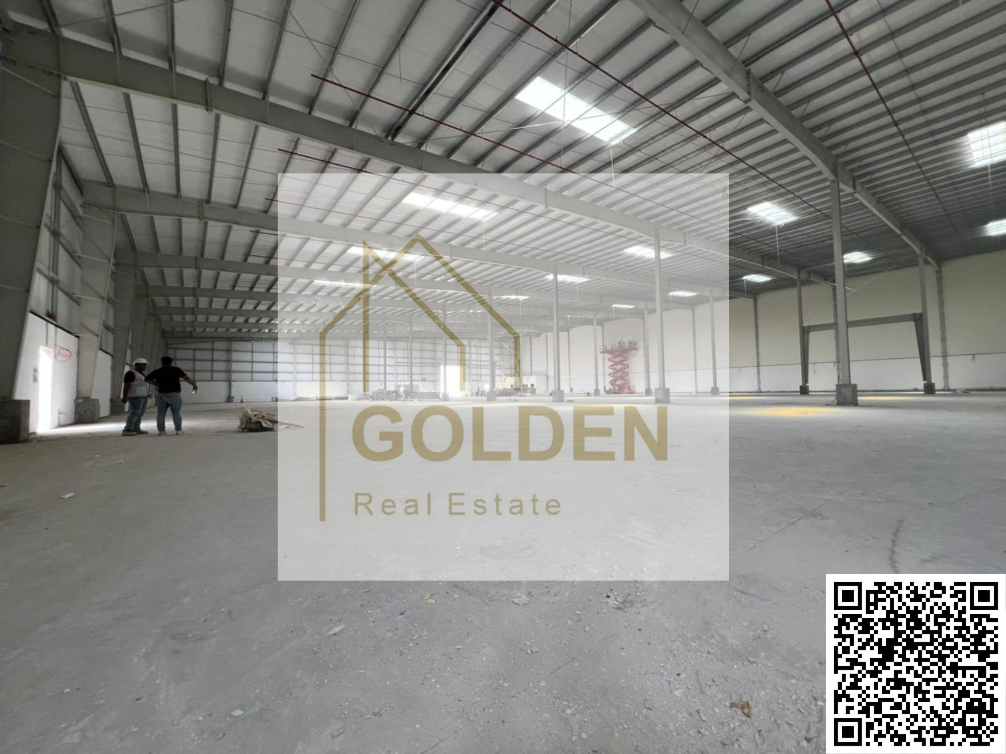 Brand-new industrial warehouse with 13.5m clear height and direct main road frontage, offering strong operational and investment value.