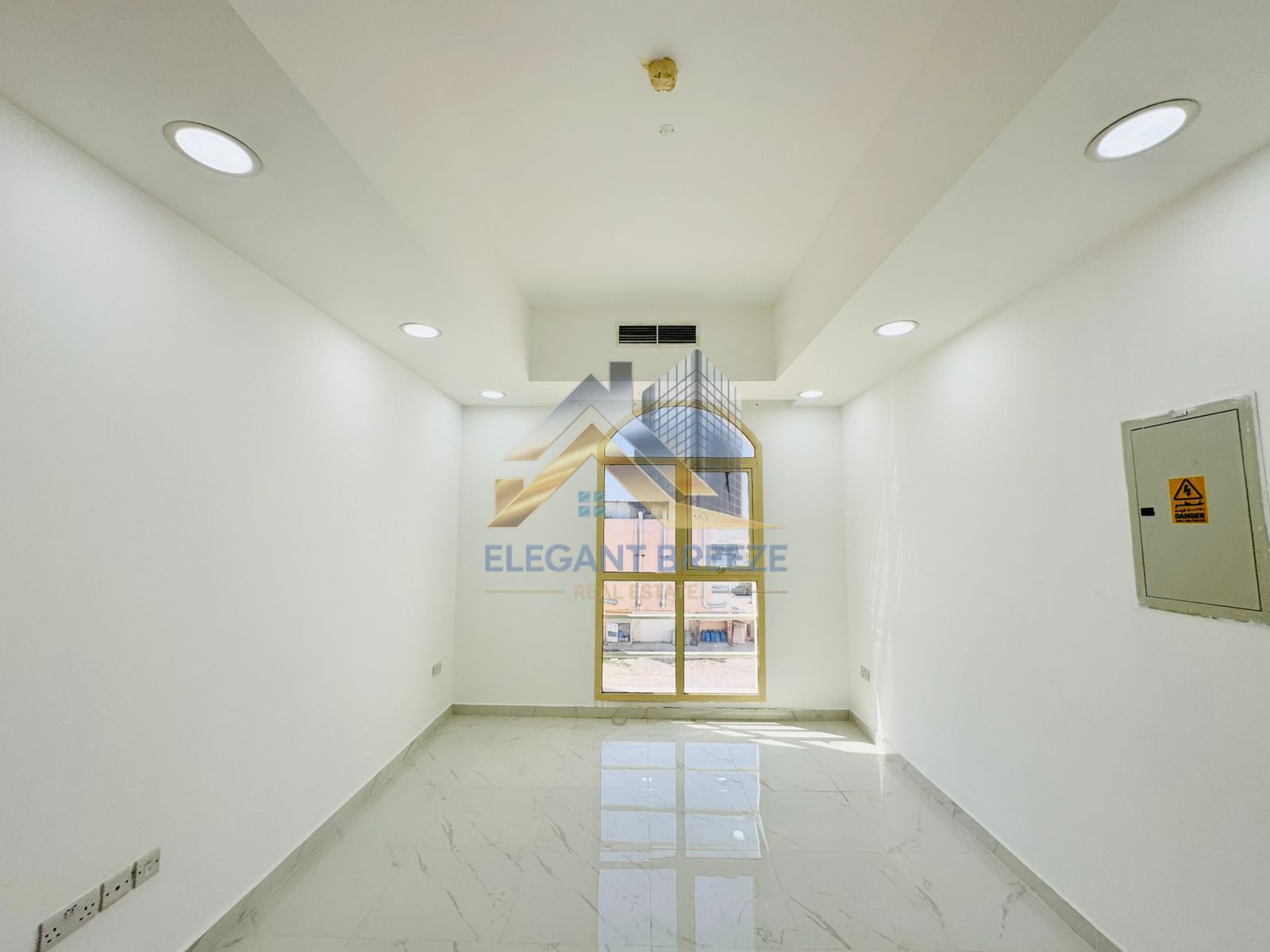 Prime Location| Clean & Bright| Basement Parking