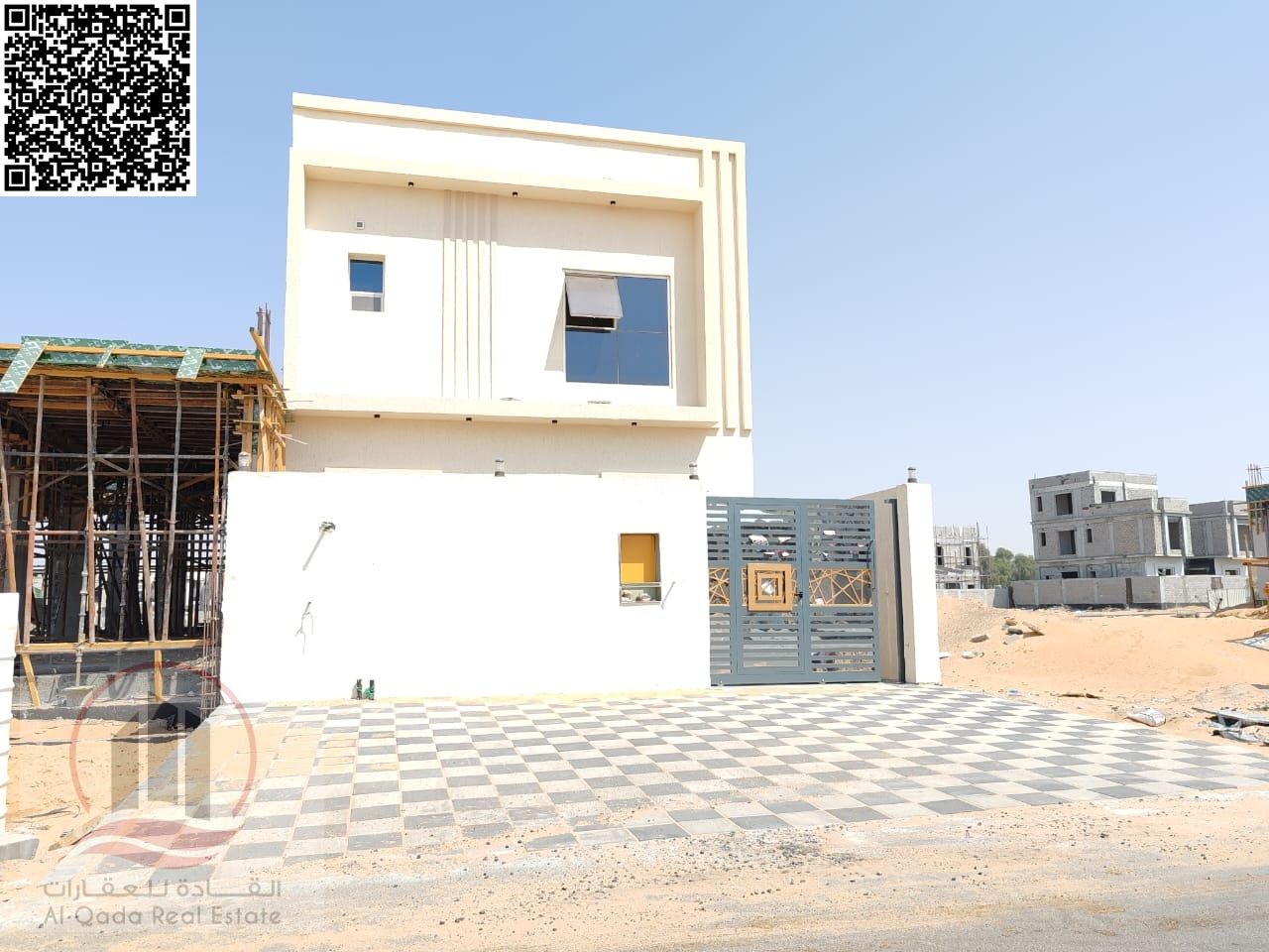 Villa for sale in Ajman, Al Helio area, 4 master bedrooms, majlis, living room, and maid's room. Freehold for all nationalities and bank financing ava
