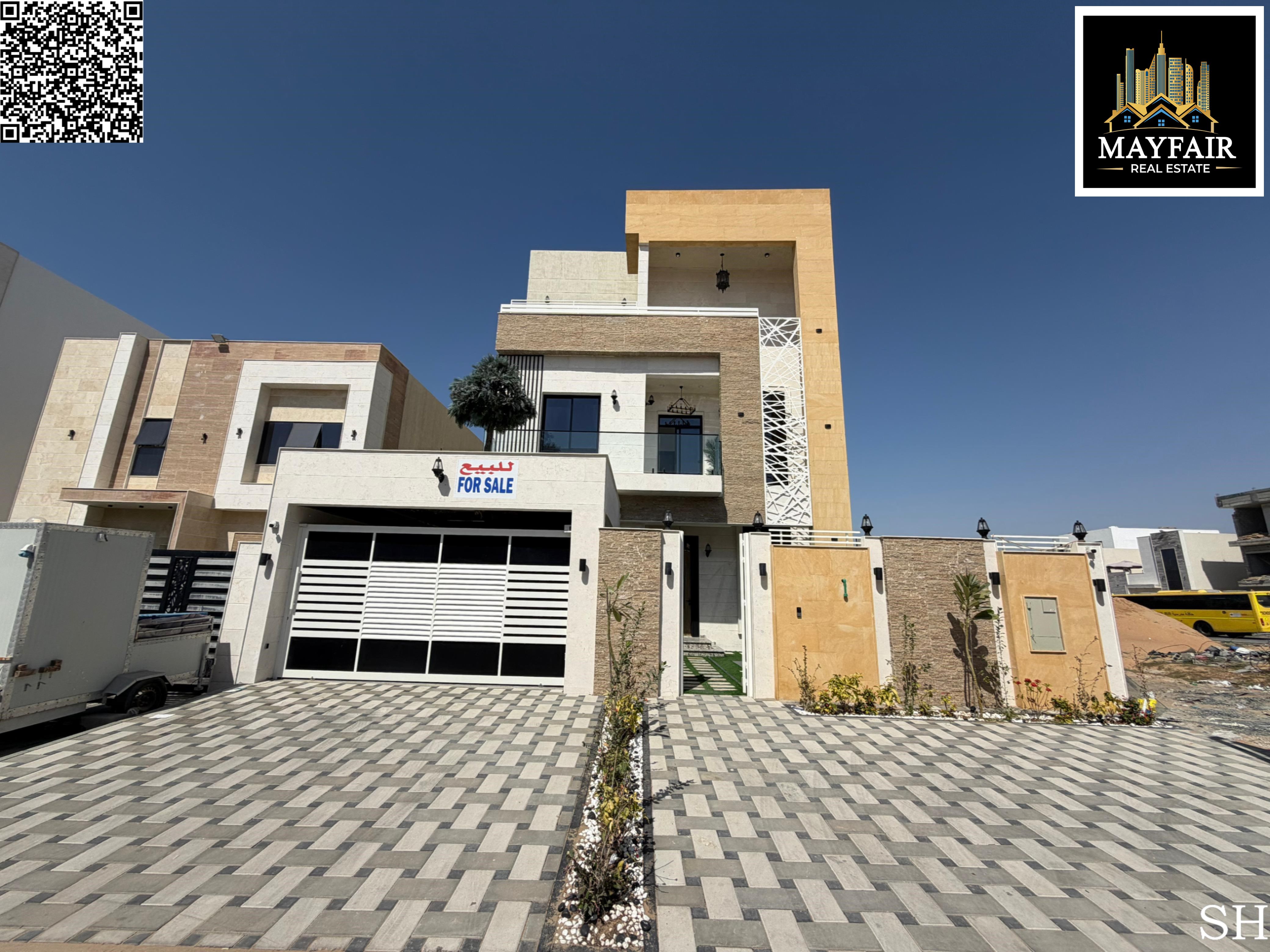 A unique opportunity to own a spacious villa with a modern design and super deluxe finishing, located in a strategic location.