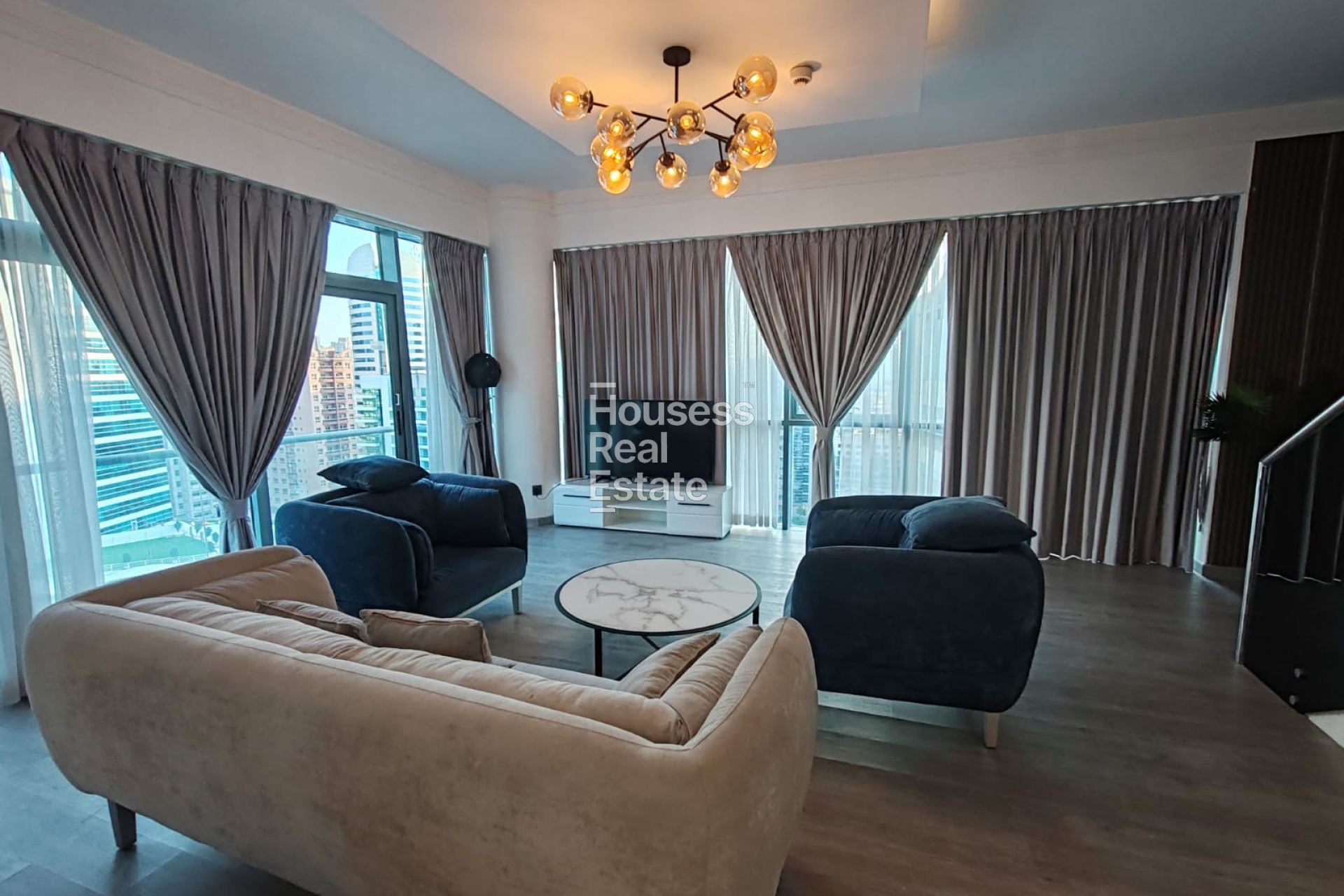 Duplex | Spacious | Close to Metro