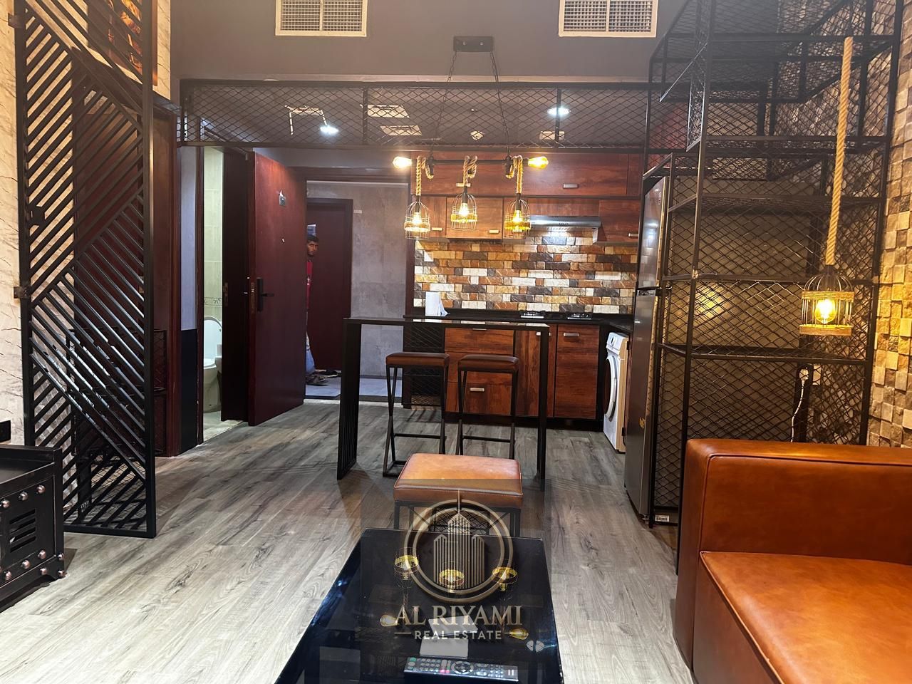 City Tower B4 – Perfect for Professionals & Couples