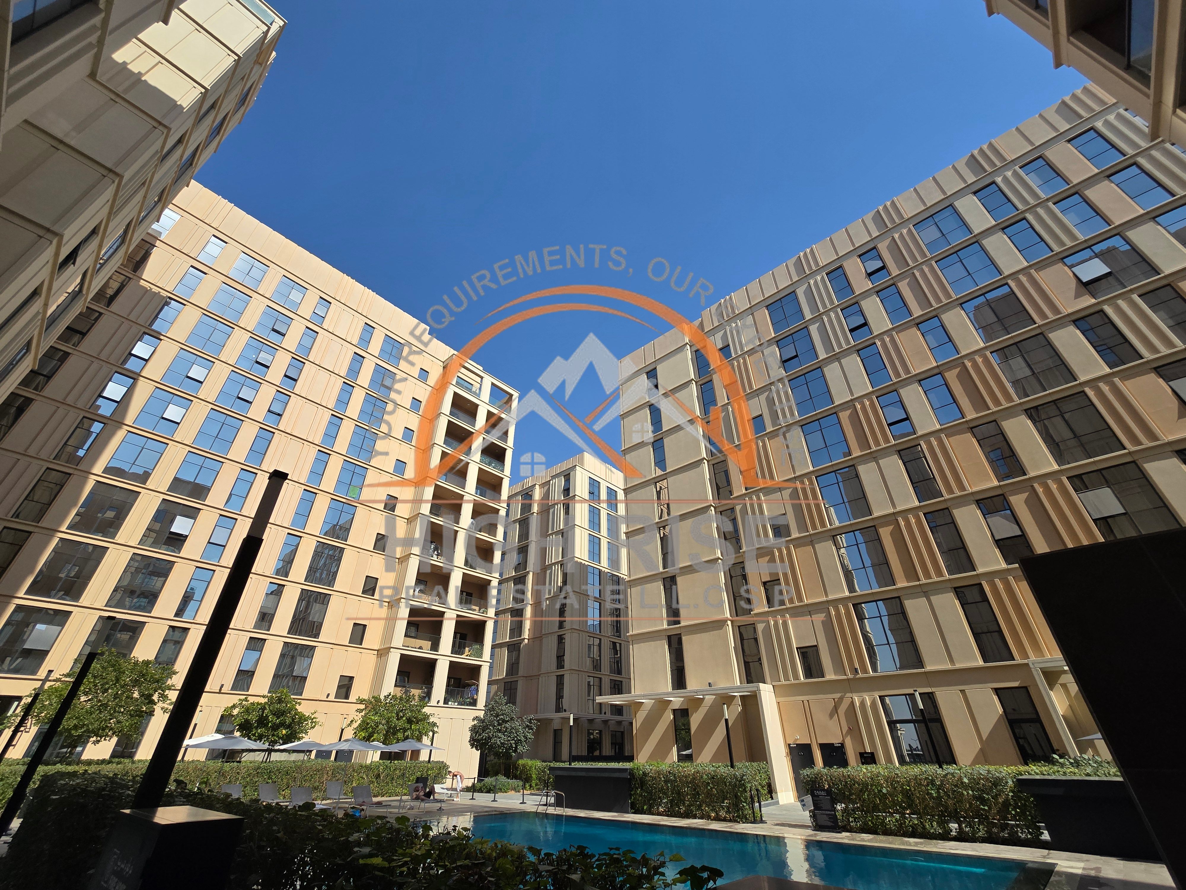 LUXURY 1BHK UNIT ! PRIME LOCATION! GATED COMMUNITY