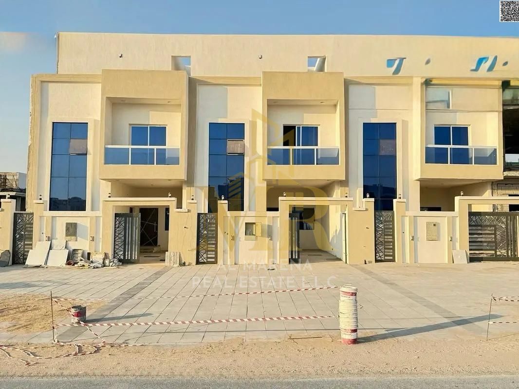 Two-story villa with a rooftop terrace for sale, facing a park. Includes registration and ownership fees, water and electricity, and is close to all s