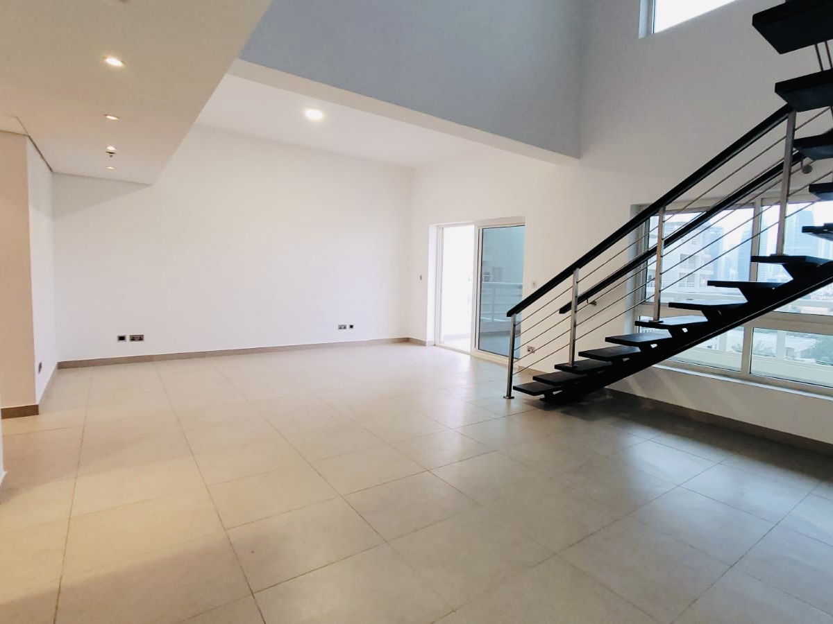 COMMUNITY VIEW | 3 BR +M | EARLY APR