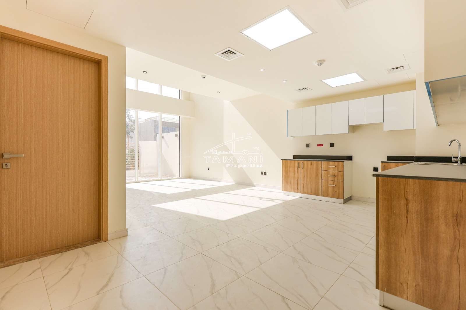Corner Unit | Contemporary 3BR I Prime Location