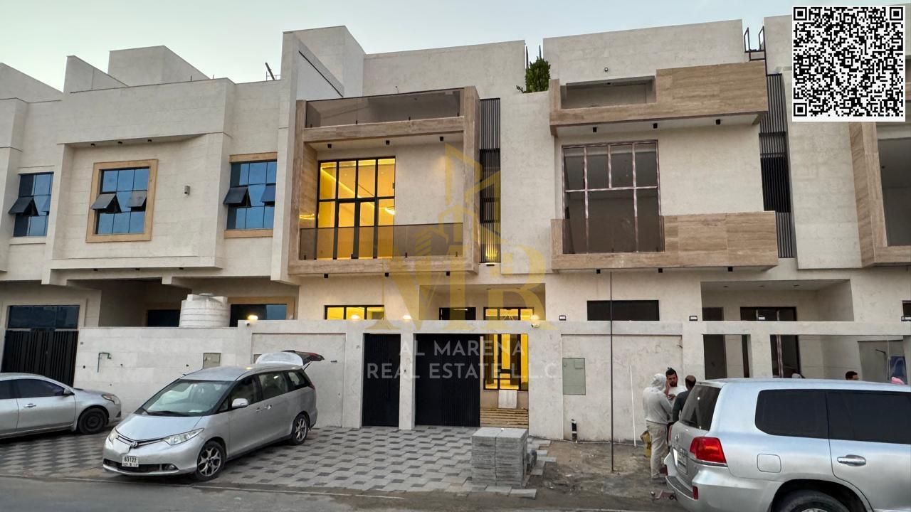 A villa with a price including registration and ownership fees on the main street, ready to move in, in the most prestigious areas of Ajman. Freehold