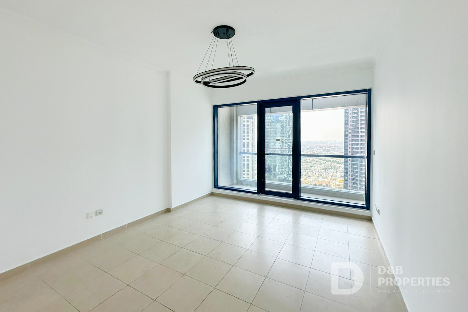 Spacious 1 BR | Fully Upgraded | Unfurnished