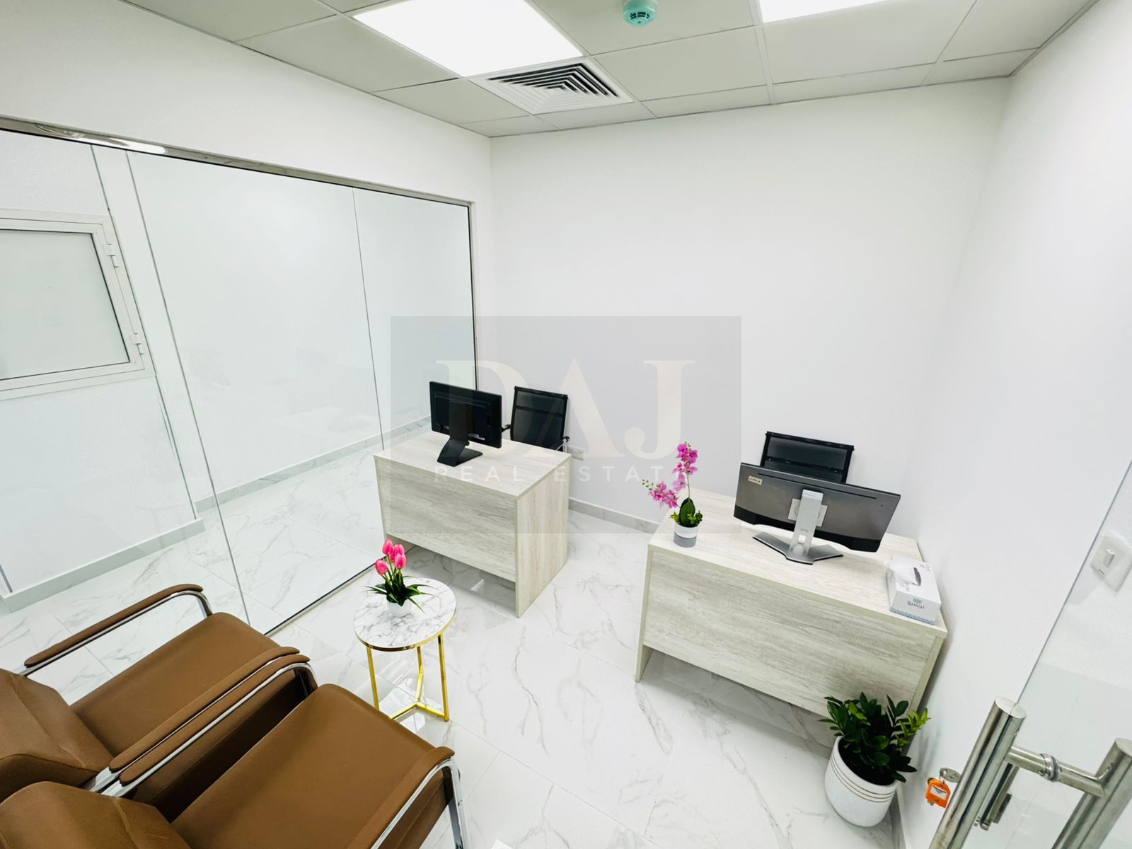 Fully Fitted Office | Direct from Owner | Near to Public Transport |