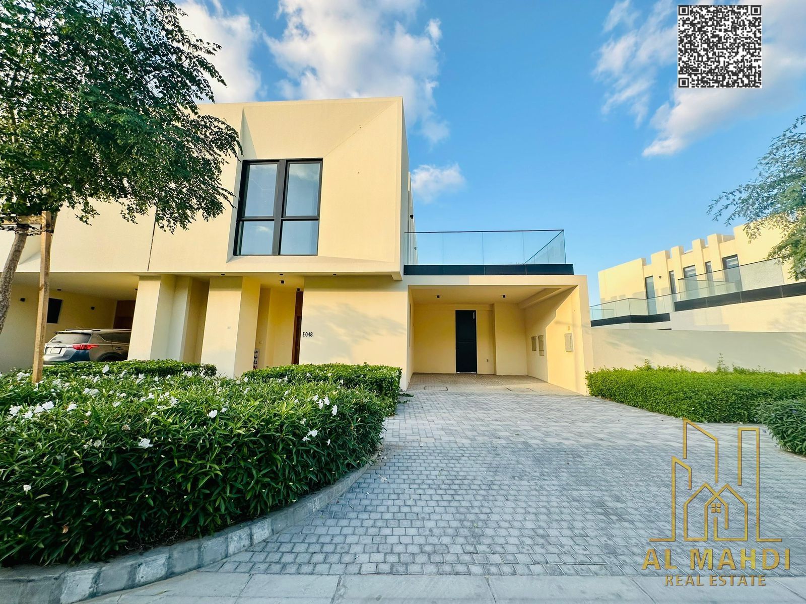 Own a villa with 3 master bedrooms and a swimming pool, including electricity and water, at a very special price.