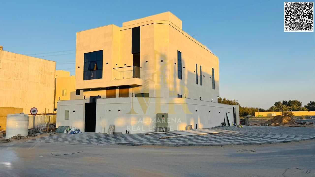 Luxury corner villa in Al-Haliyo 2 – 5 master bedrooms with a rooftop terrace and a modern majlis, including registration fees