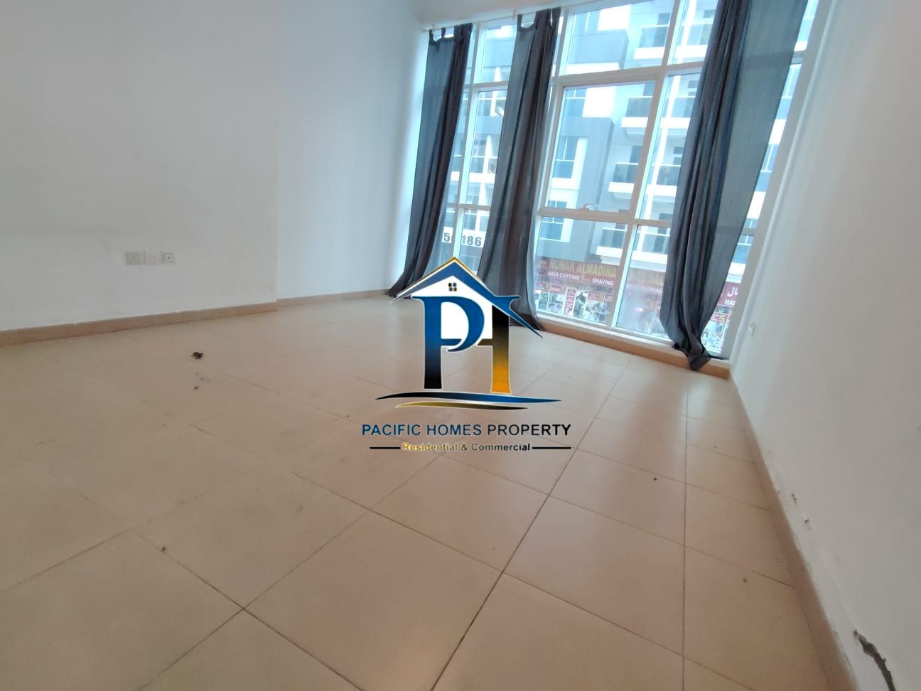 1:BR HALL AVAILABLE 55K WITH BALCONY 2 WASHROOM PARKING FREE